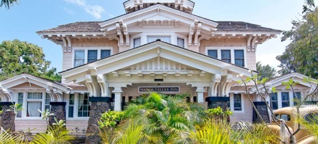 A Hidden Oasis: Hawaii's Historic Manoa Valley Inn Bed & Breakfast