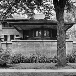 Frank Lloyd Wright's Frederick C. Robie House: A Prairie Masterpiece