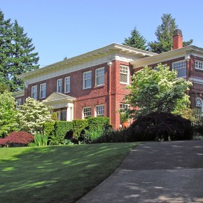 The H.R. Albee House: A 1912 Portland Estate