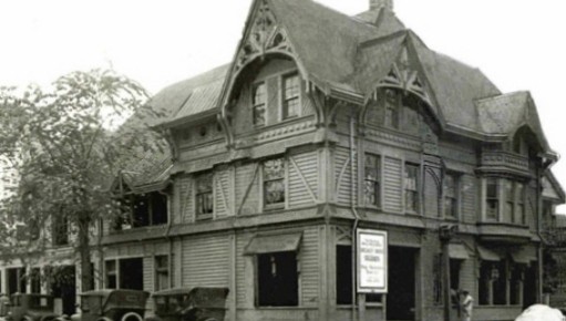 Portland's 1883 Ladd Carriage House Gets Resurrected as "Raven & Rose"